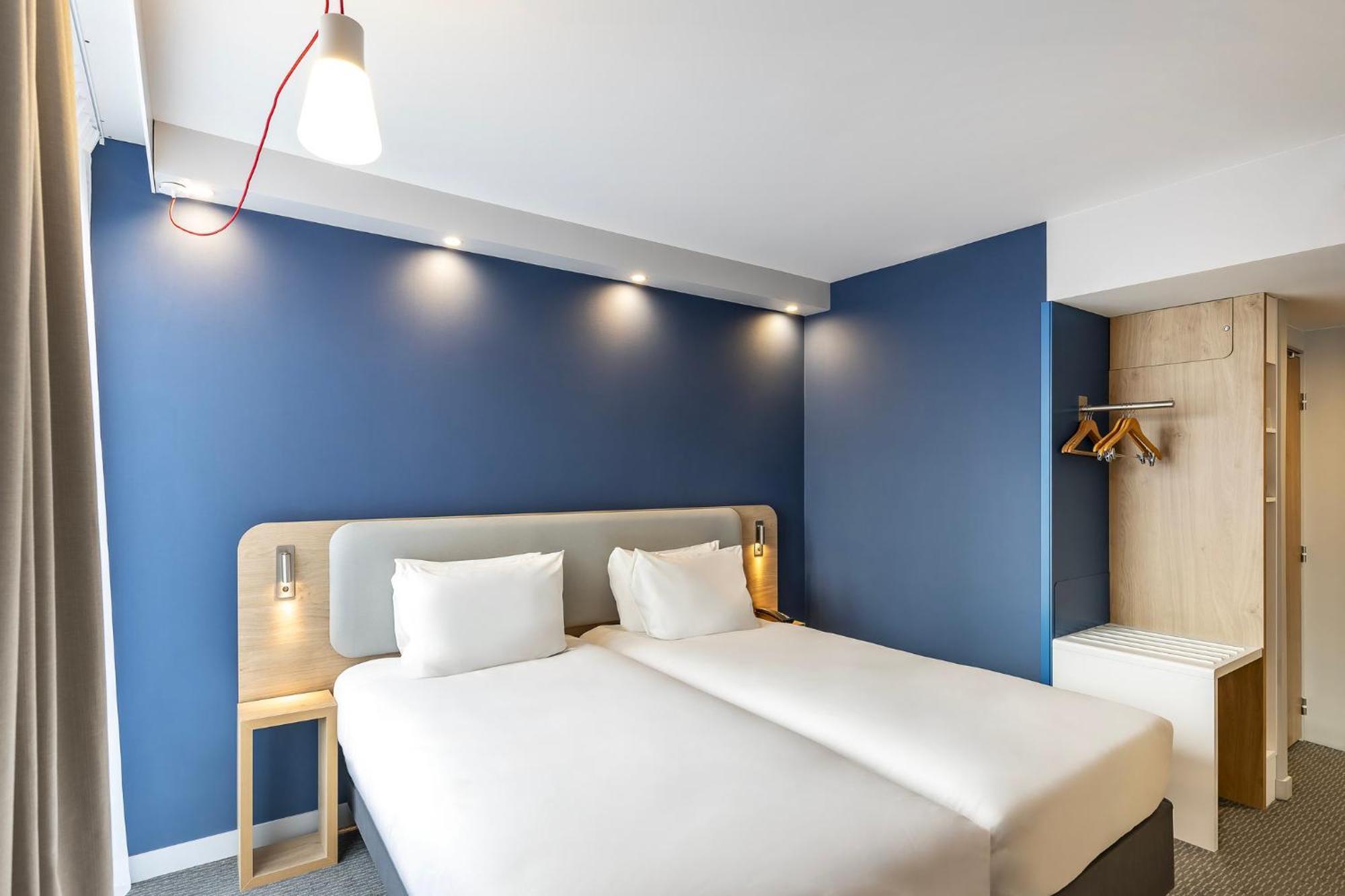 Holiday Inn Express Paris - Poissy By Ihg Exterior foto